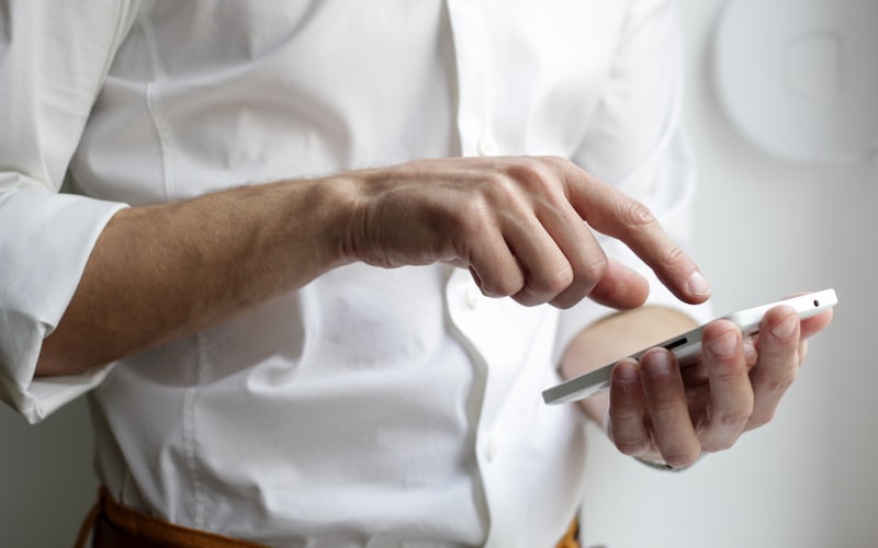 Toplu SMS'te izin, zamanlama ve dönüşüm